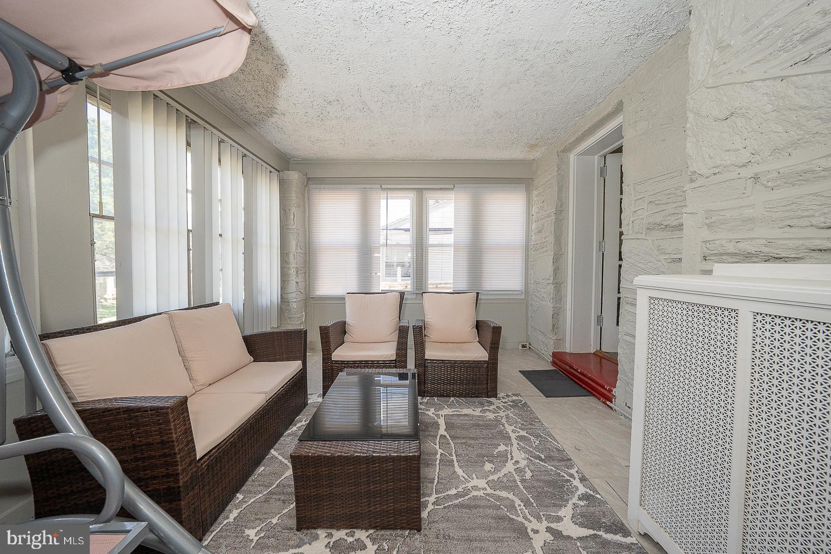 7230 Hilltop Road Upper Darby, PA 19082 - Photo 35 of 98