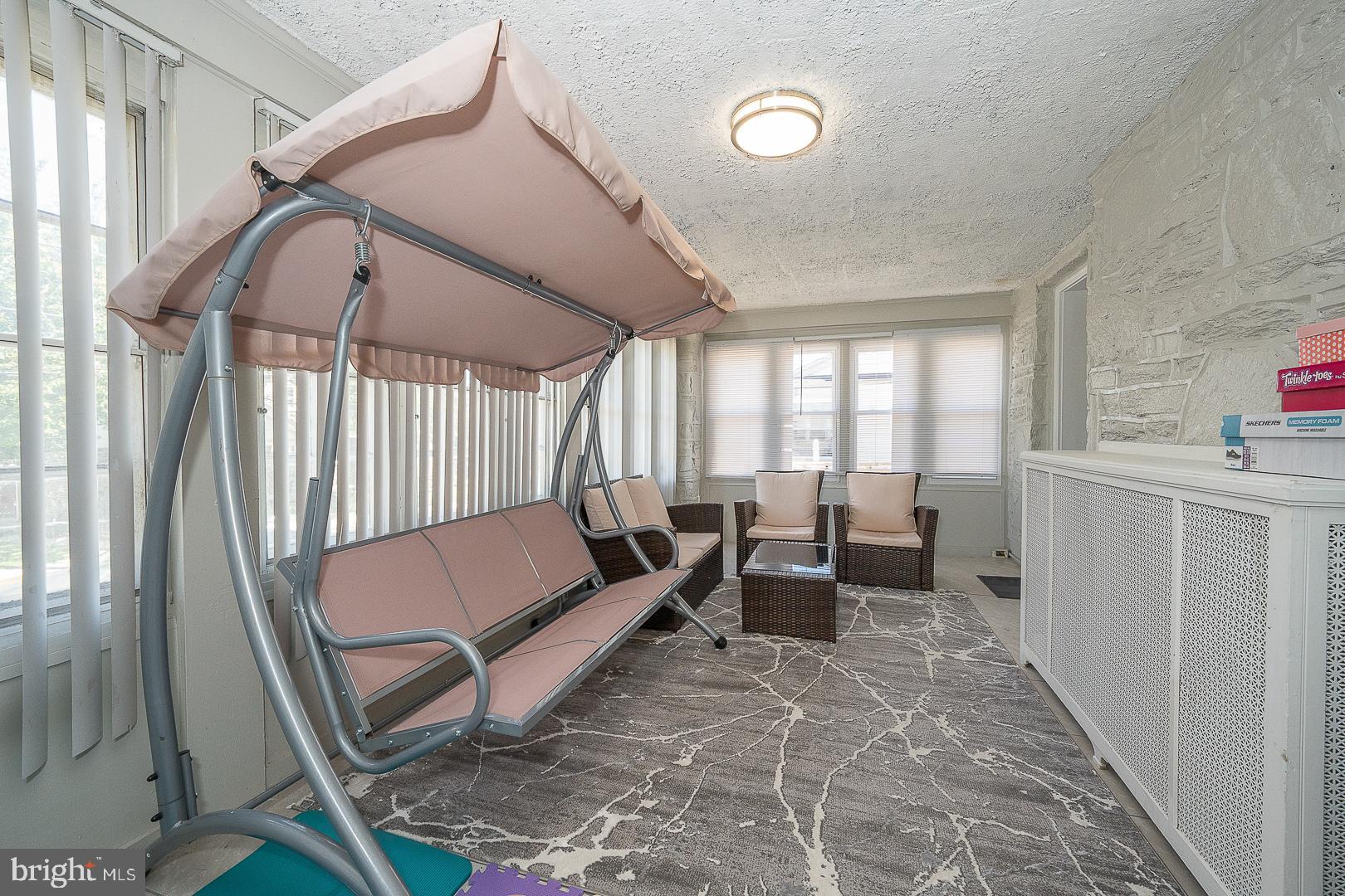 7230 Hilltop Road Upper Darby, PA 19082 - Photo 36 of 98