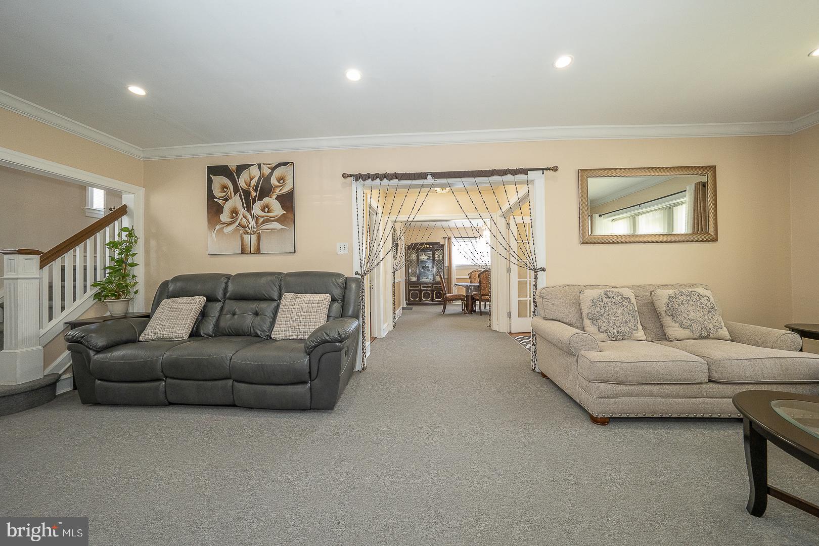 7230 Hilltop Road Upper Darby, PA 19082 - Photo 6 of 98