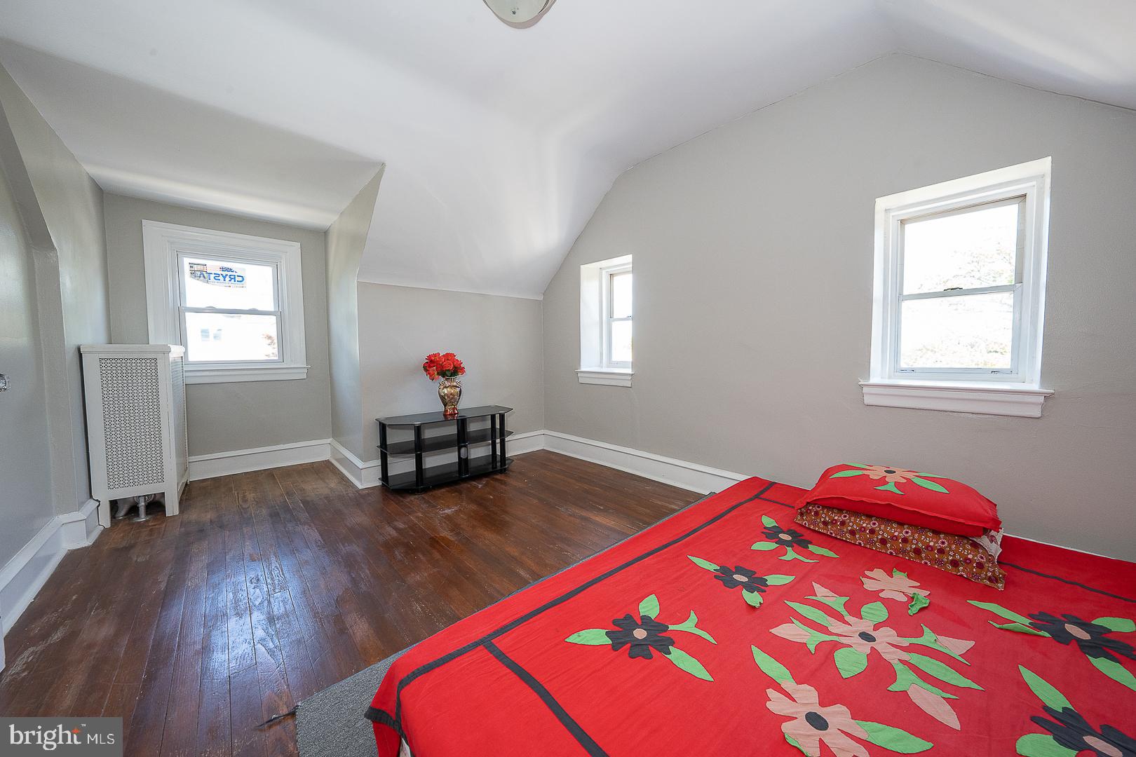 7230 Hilltop Road Upper Darby, PA 19082 - Photo 66 of 98