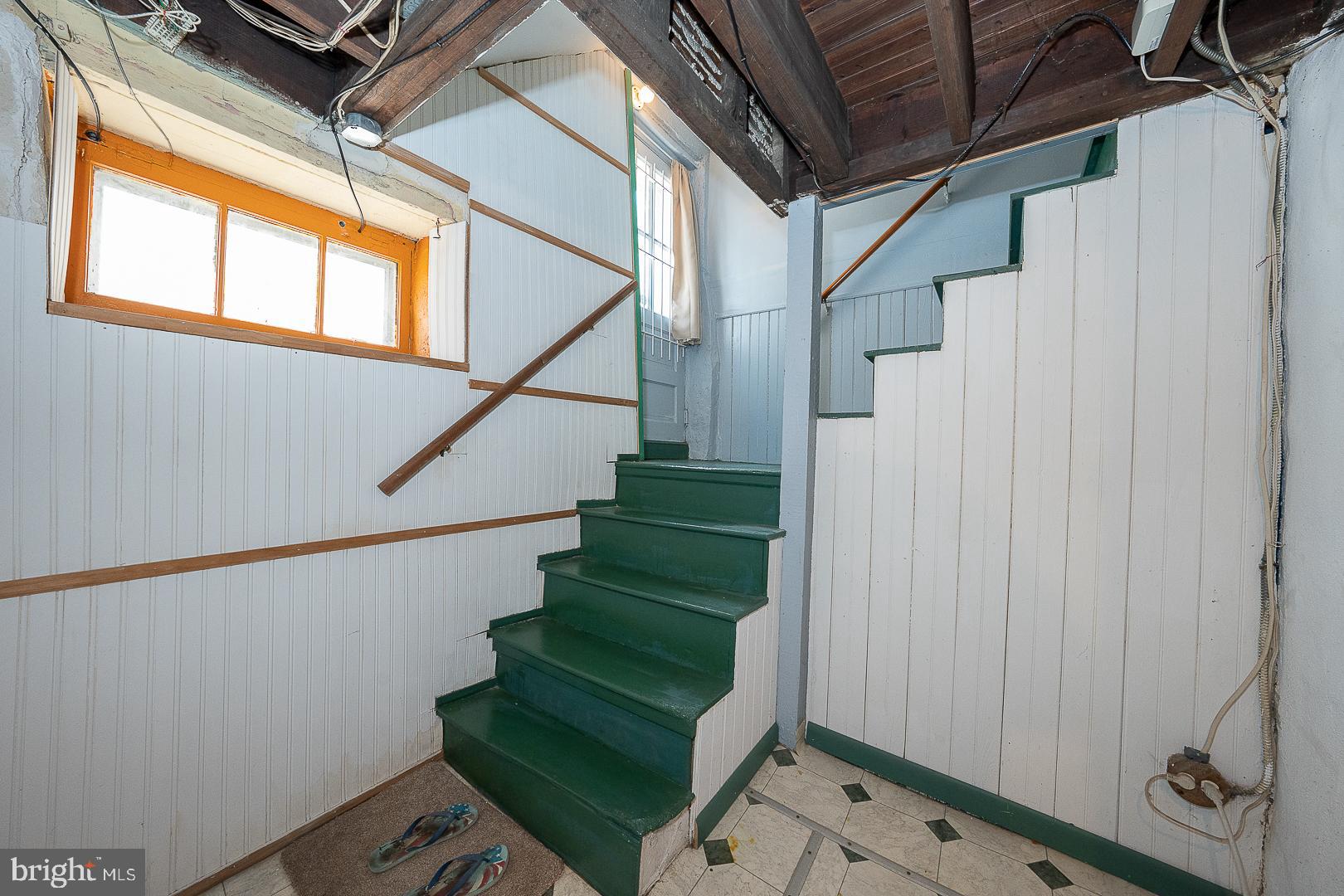 7230 Hilltop Road Upper Darby, PA 19082 - Photo 74 of 98
