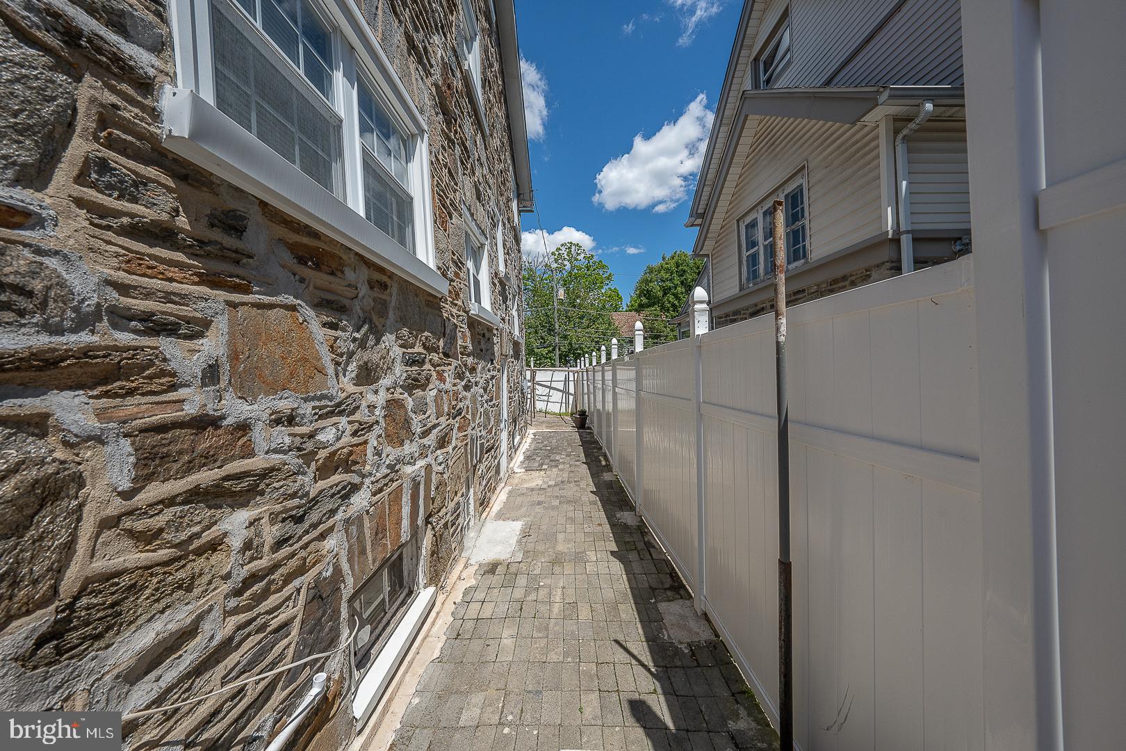 7230 Hilltop Road Upper Darby, PA 19082 - Photo 84 of 98