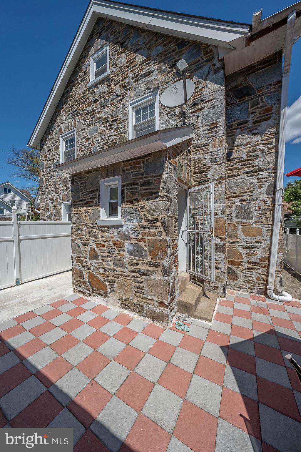 7230 Hilltop Road Upper Darby, PA 19082 - Photo 88 of 98