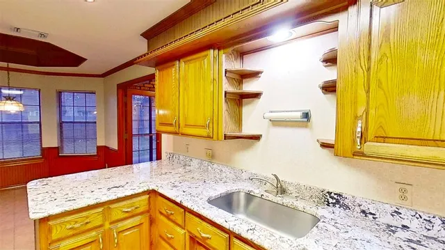 $340,000 | 509 Topside Drive, Azle, TX 76020