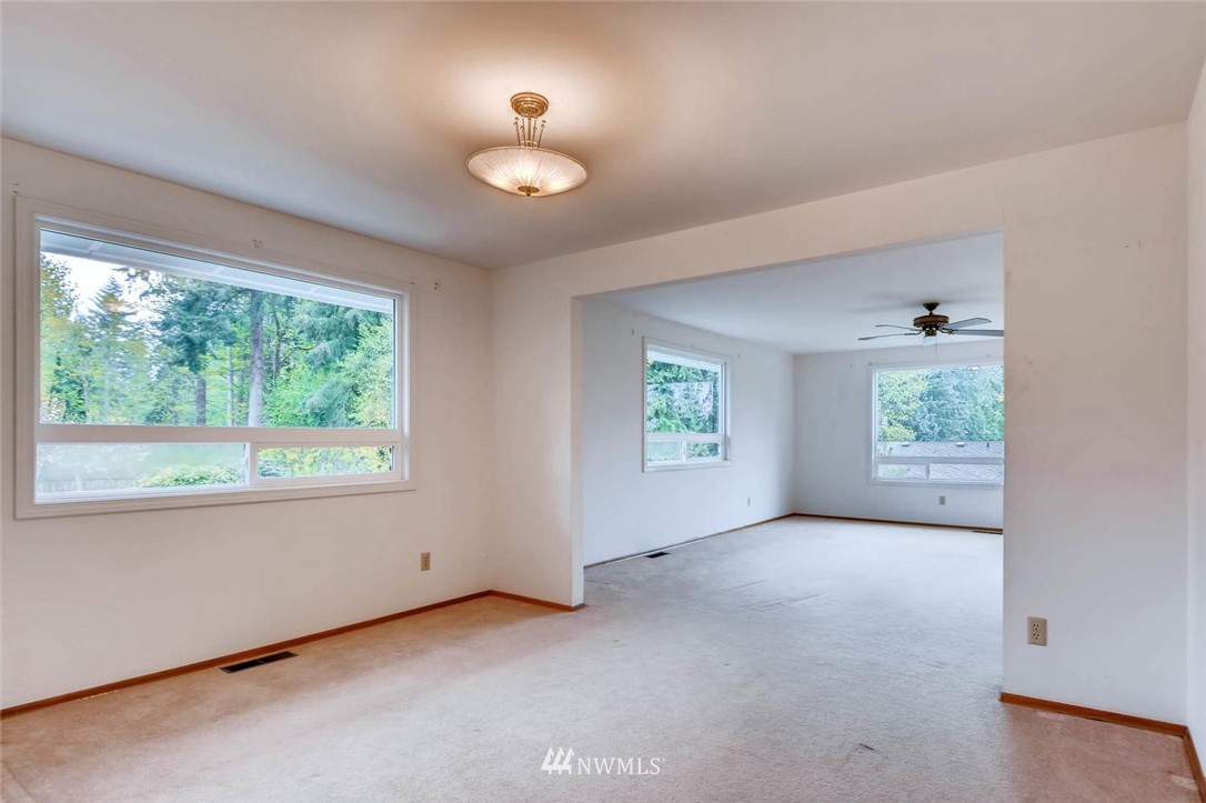 8932 192nd Street Southwest Edmonds, WA 98026 - Photo 12 of 23 Gallery Image 12