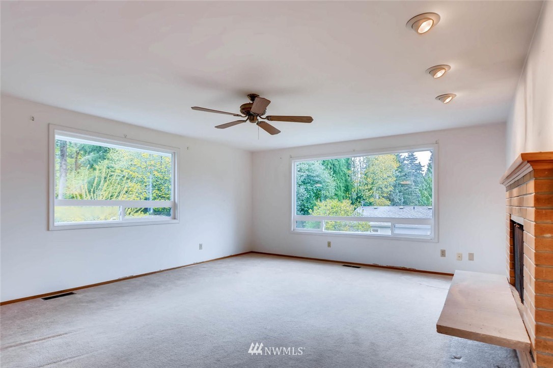 8932 192nd Street Southwest Edmonds, WA 98026 - Photo 14 of 23 Gallery Image 14