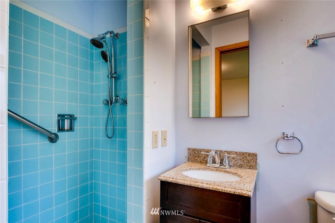 8932 192nd Street Southwest Edmonds, WA 98026 - Photo 16 of 23 Gallery Image 16