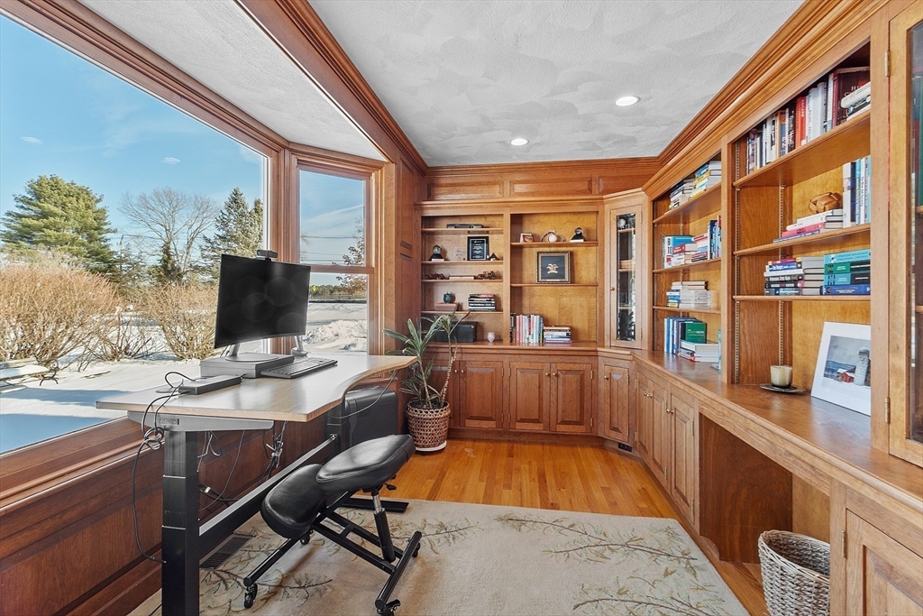 1409 Monument Street Concord, MA 01742 - Photo 15 of 41