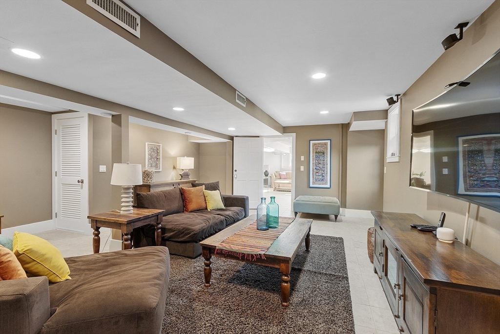 1409 Monument Street Concord, MA 01742 - Photo 30 of 41