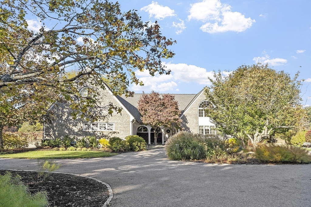 1409 Monument Street Concord, MA 01742 - Photo 3 of 41