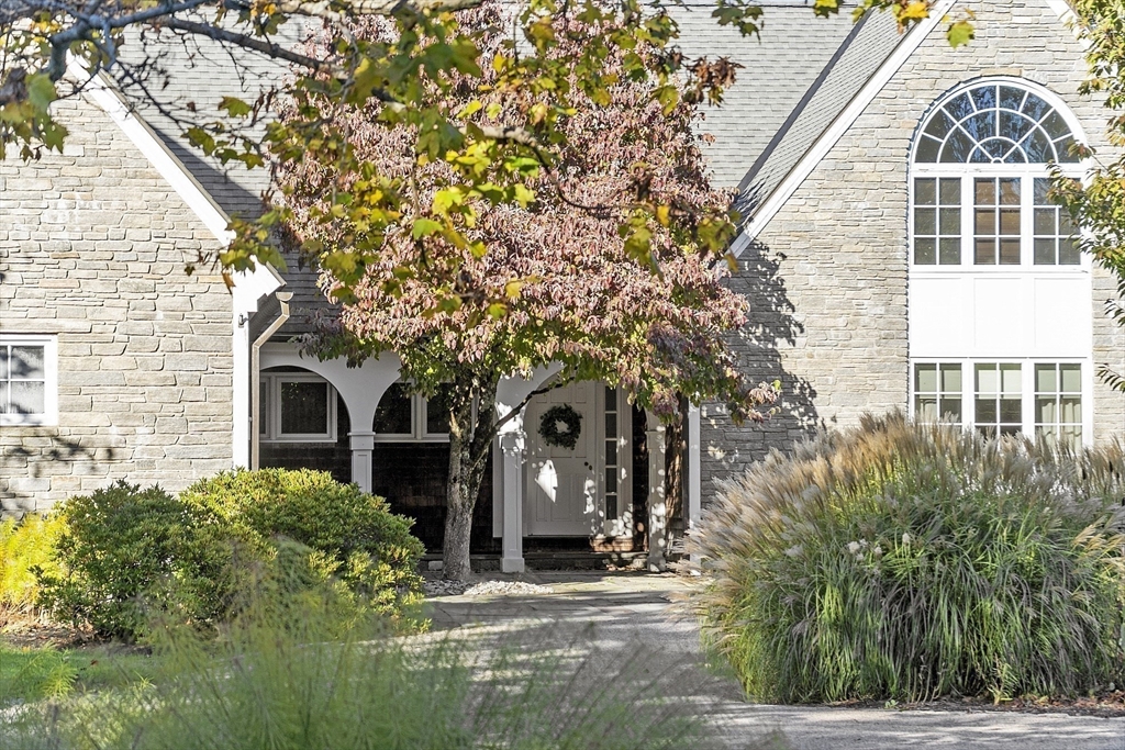1409 Monument Street Concord, MA 01742 - Photo 3 of 40