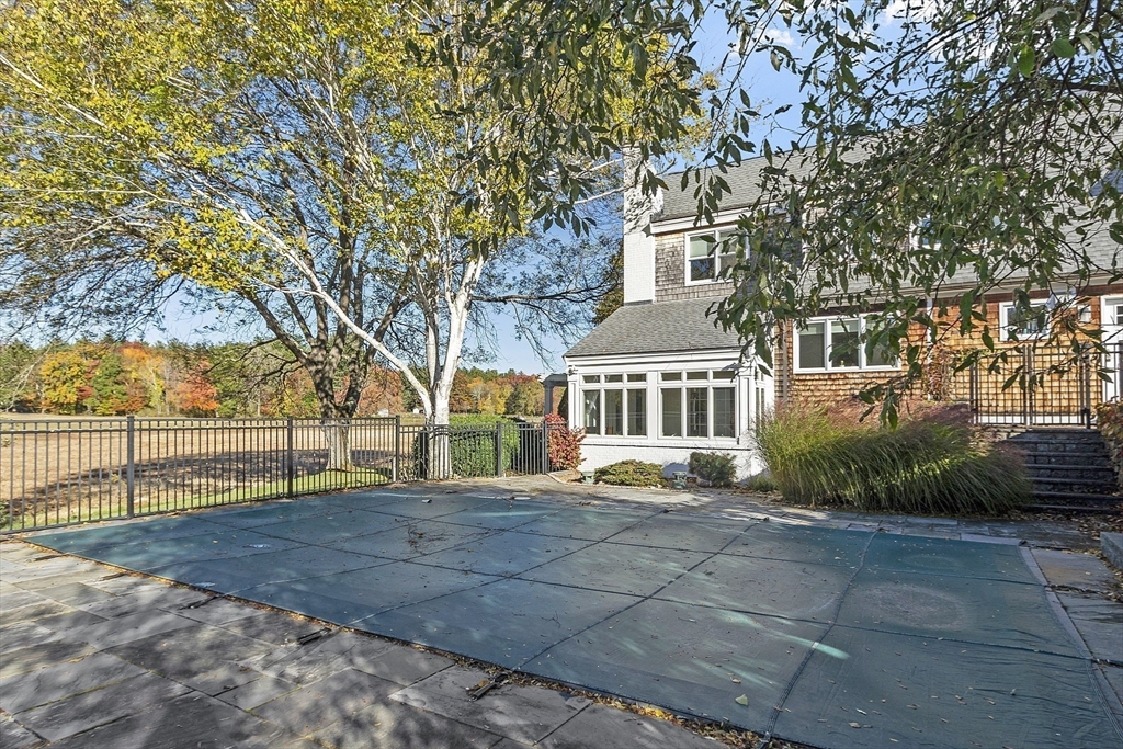 1409 Monument Street Concord, MA 01742 - Photo 32 of 40