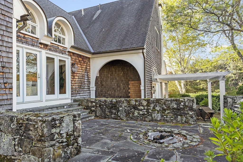 1409 Monument Street Concord, MA 01742 - Photo 37 of 41