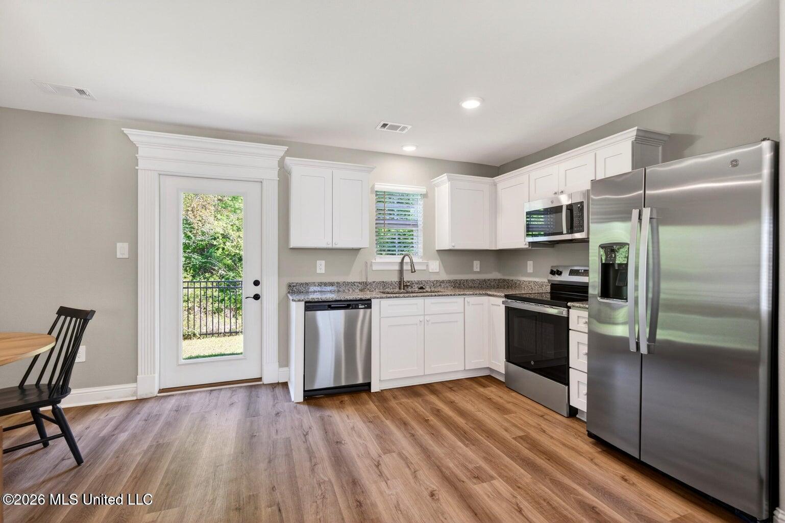 923 Motsie Road Biloxi, MS 39532 - Photo 6 of 25 20260417170754014617000000-o