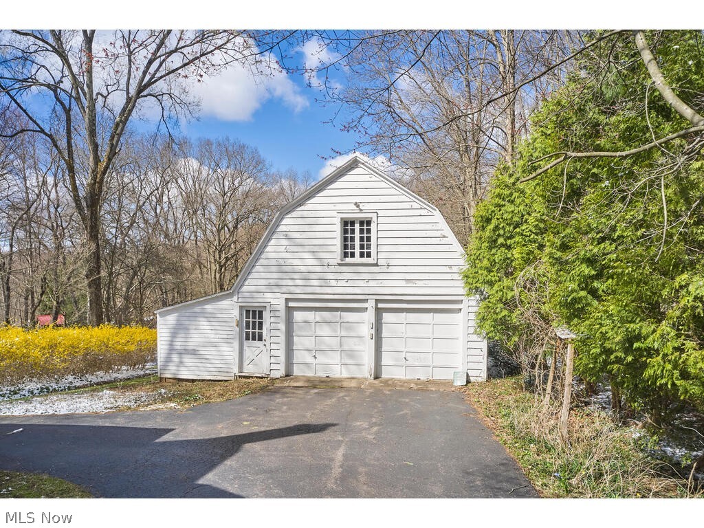 520 Crystal Lake Road Akron, OH 44333 - Photo 20 of 22 Gallery Image 20