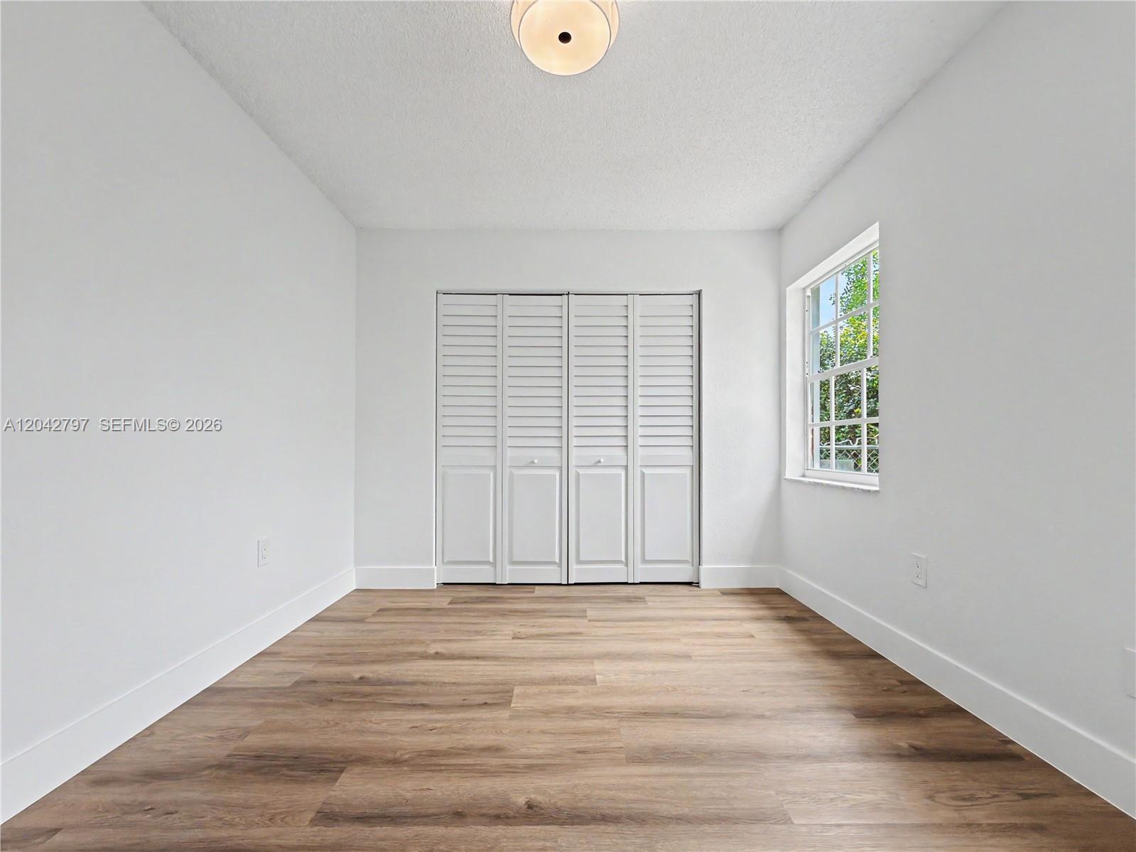 10262 Southwest 127th Place Miami, FL 33186 - Photo 15 of 29