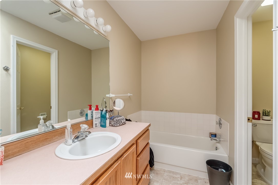 824 Blueberry Lane Bellingham, WA 98229 - Photo 11 of 25