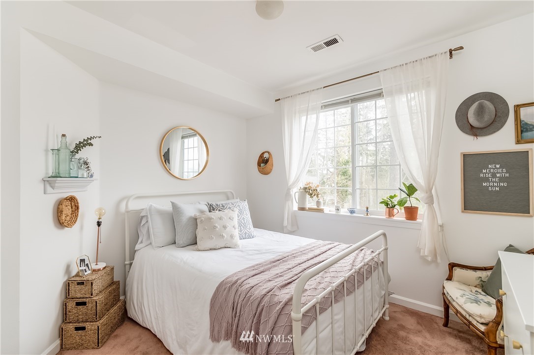 824 Blueberry Lane Bellingham, WA 98229 - Photo 12 of 25