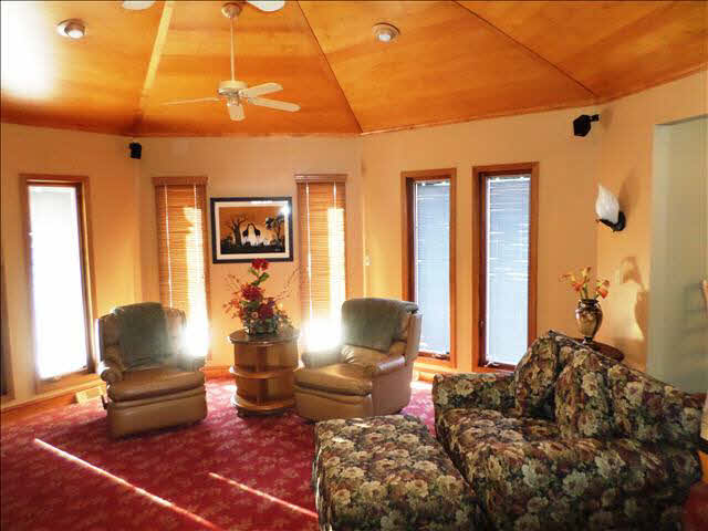 762 East Hurd Road Monroe, MI 48162 - Photo 10 of 25 20428012-9.JPG