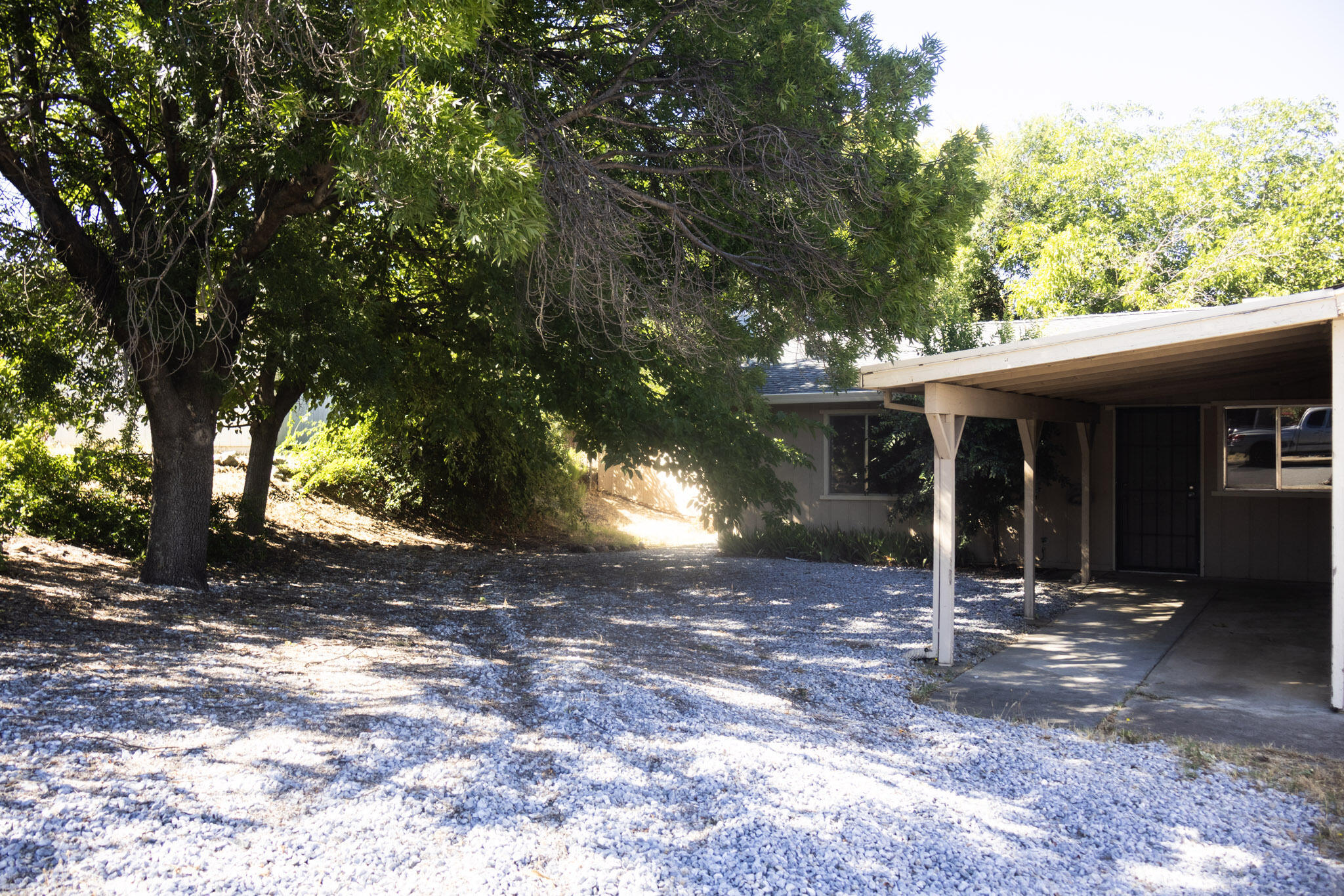 1026 Moss Creek Road Redding, CA 96003 - Photo 2 of 26 Extra parking space
