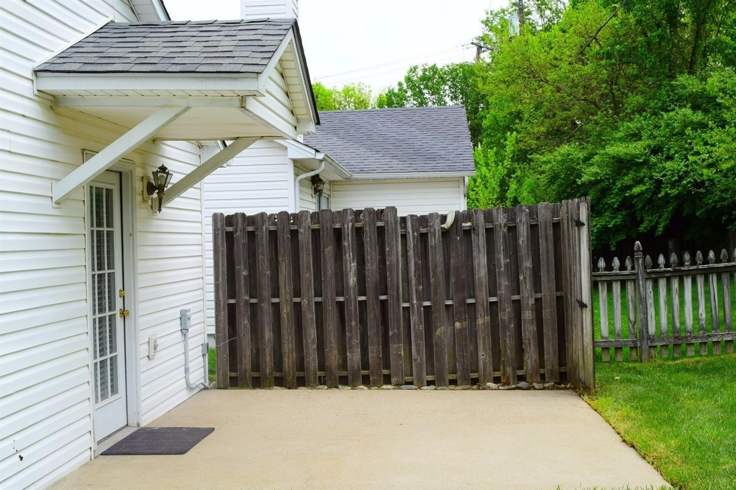 104 Pleasant Ridge Way Lexington, KY 40509 - Photo 33 of 46 Private Back Patio!!