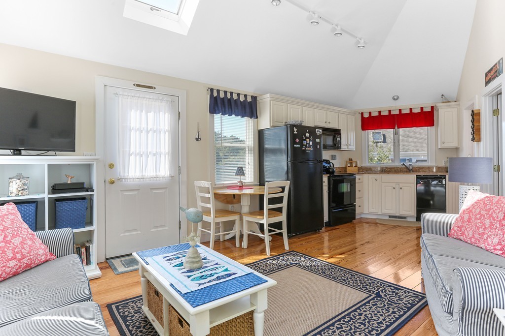 6 Shore Road, Unit 6 Truro, MA 02666 - Photo 6 of 21 Gallery Image 6