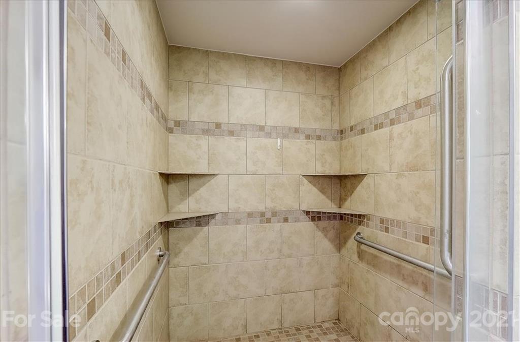 76 Reeves Road Leicester, NC 28748 - Photo 20 of 36 Gallery Image 20