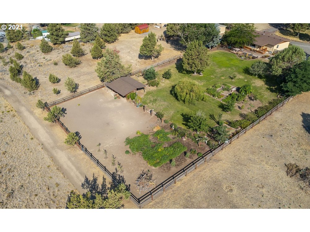 8997 Southwest Meadow Road Terrebonne, OR 97760 - Photo 23 of 25 Gallery Image 23