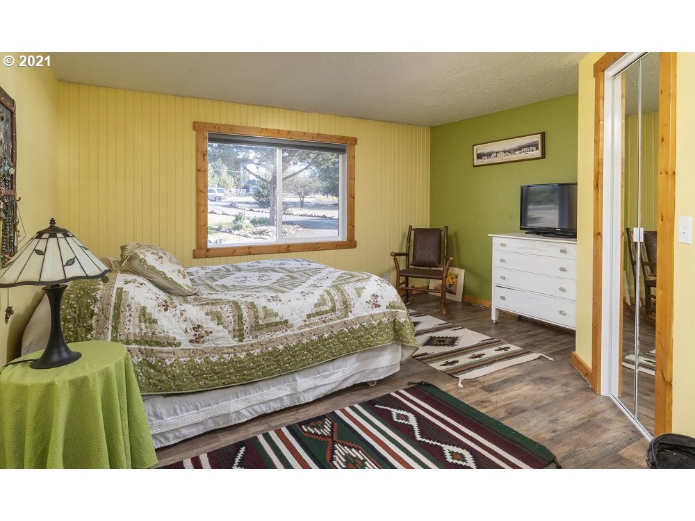 8997 Southwest Meadow Road Terrebonne, OR 97760 - Photo 6 of 25 Gallery Image 6