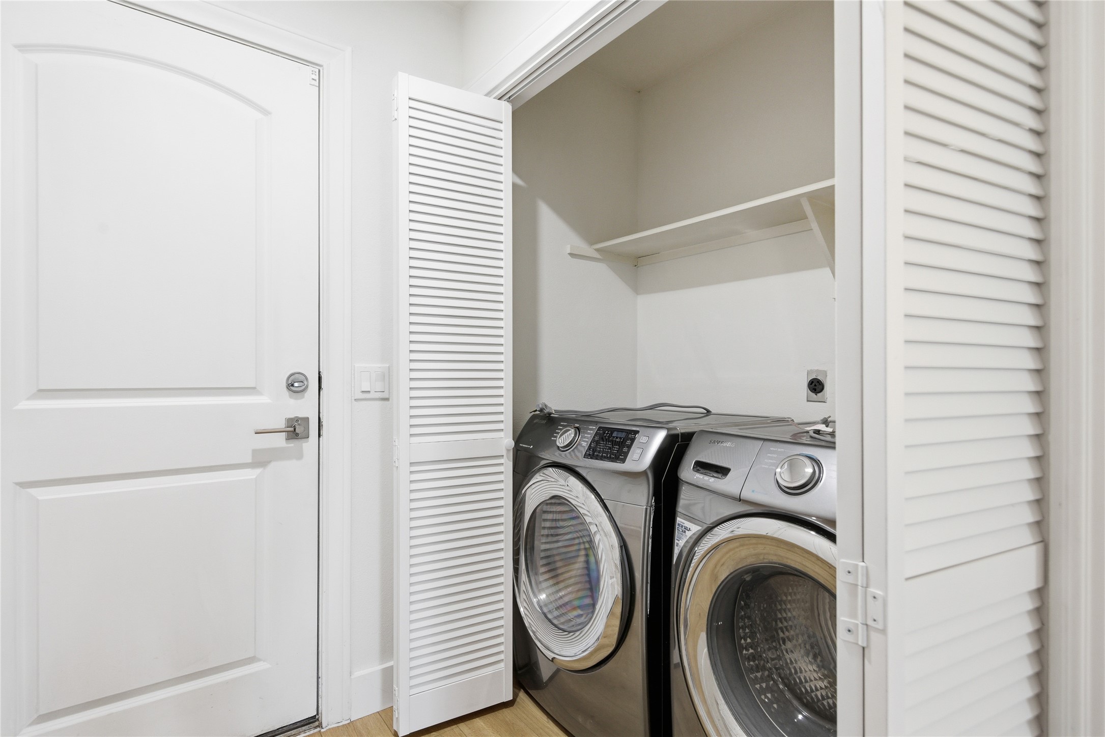 9019 Wellesley Drive Austin, TX 78754 - Photo 12 of 23 a utility room with dryer and washer