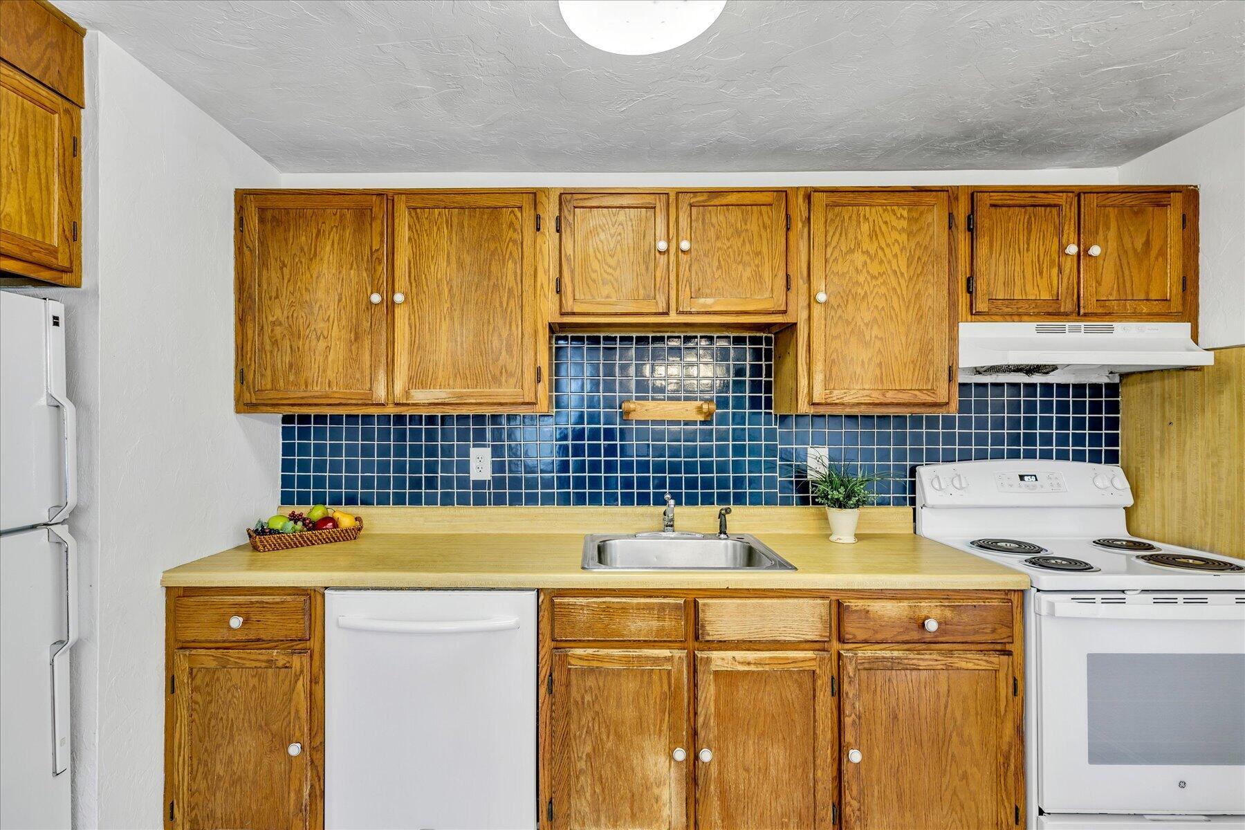 300 Falmouth Road, Unit 16F Mashpee, MA 02649 - Photo 11 of 33 35-Y1A6027