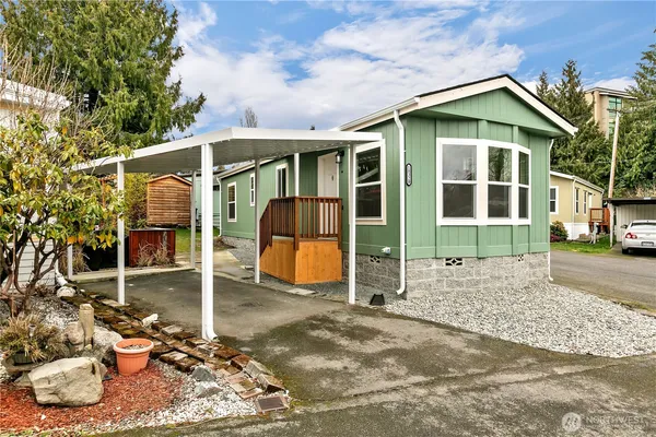 $84,900 | 18320 35th Place South, Unit 384, SeaTac, WA 98188