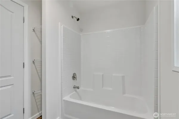 $84,900 | 18320 35th Place South, Unit 384, SeaTac, WA 98188