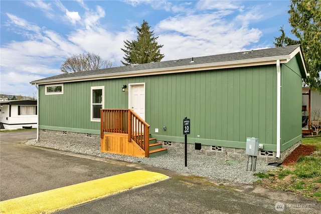 $84,900 | 18320 35th Place South, Unit 384, SeaTac, WA 98188