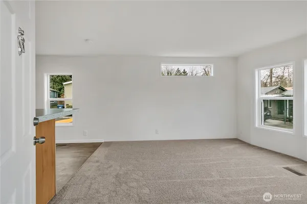 $84,900 | 18320 35th Place South, Unit 384, SeaTac, WA 98188