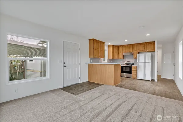 $84,900 | 18320 35th Place South, Unit 384, SeaTac, WA 98188