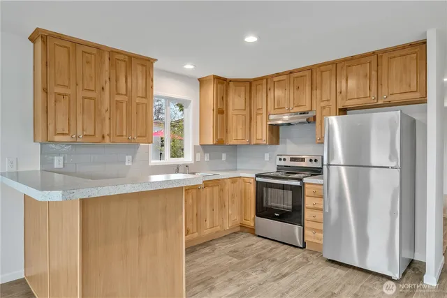 $84,900 | 18320 35th Place South, Unit 384, SeaTac, WA 98188