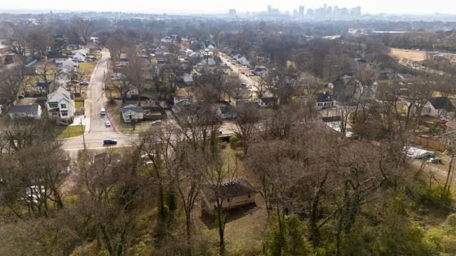 $299,000 | 911 Douglas Avenue, Nashville, TN 37206