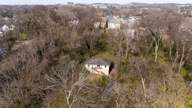 $299,000 | 911 Douglas Avenue, Nashville, TN 37206