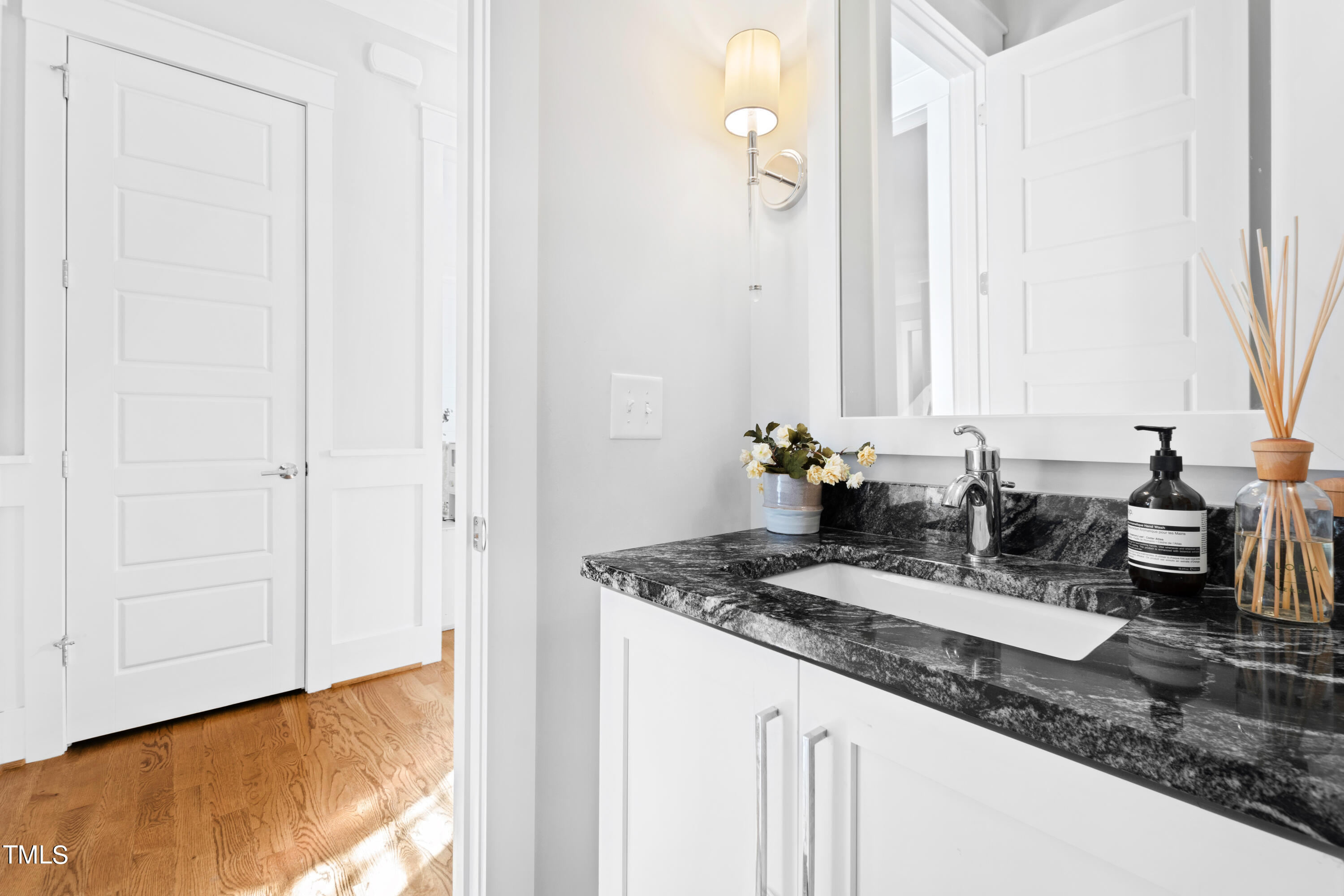 2504 Everett Avenue Raleigh, NC 27607 - Photo 30 of 44 Bathroom