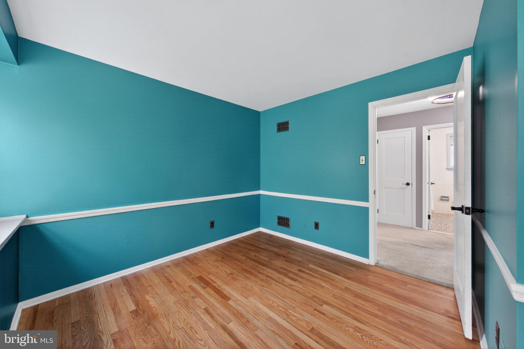 1020 Jeffrey Road Wilmington, DE 19810 - Photo 66 of 108 Vibrant teal walls invite creativity.