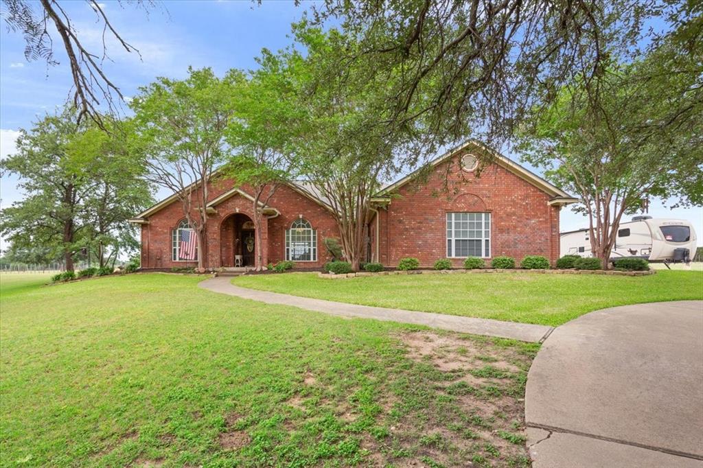 6008 Mesquite Tree Court Waco, TX 76708 - Photo 1 of 39 Spacious front yard