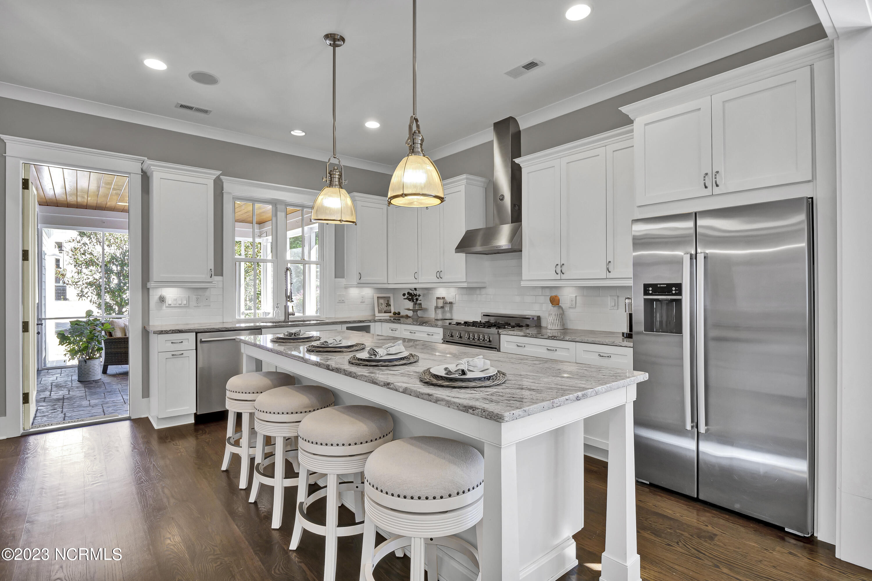 5421 Orton Point Road Wilmington, NC 28403 - Photo 16 of 92 Kitchen Island
