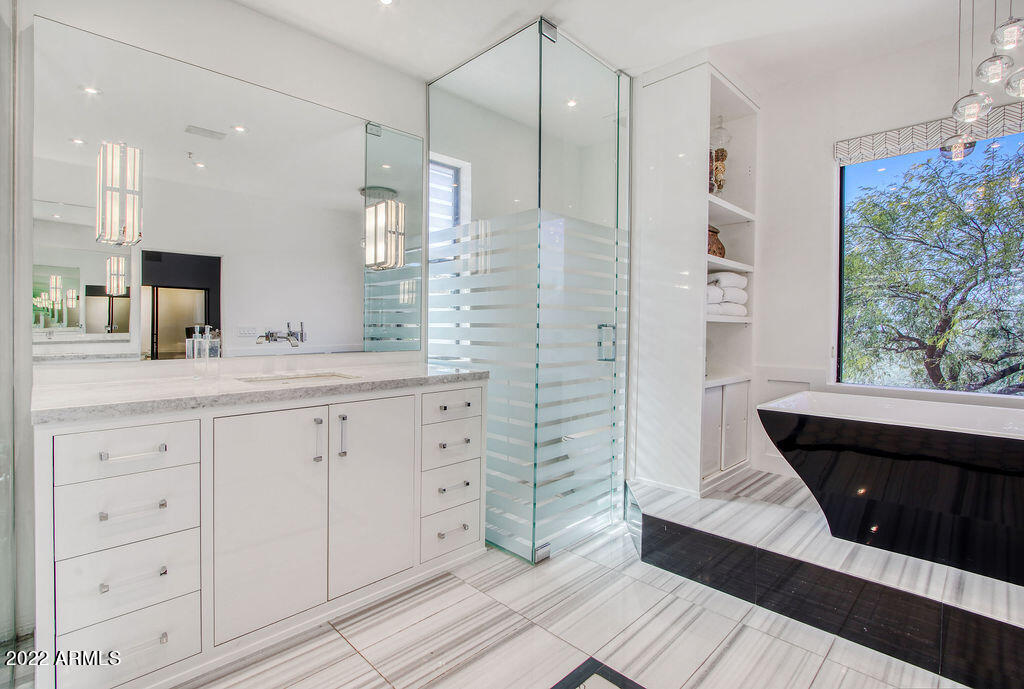 10801 East Happy Valley Road, Unit 113 Scottsdale, AZ 85255 - Photo 42 of 96 Gorgeous bathroom
