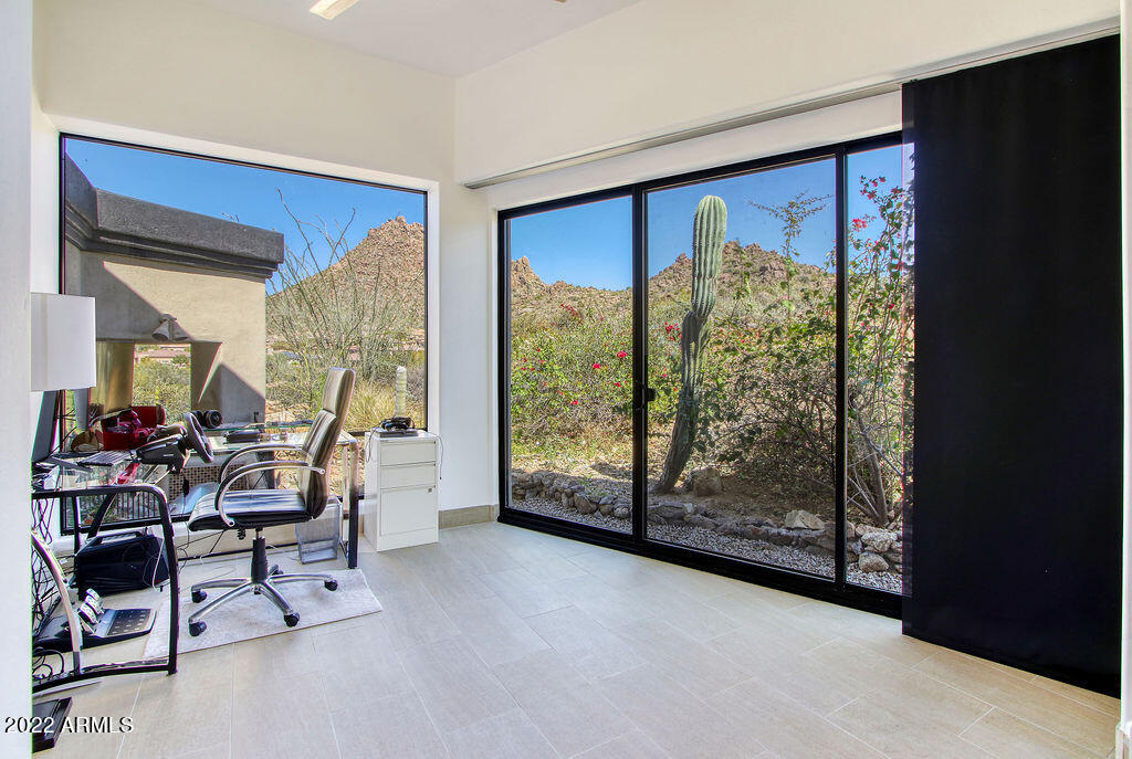 10801 East Happy Valley Road, Unit 113 Scottsdale, AZ 85255 - Photo 47 of 96 Guest bedroom office/den with views