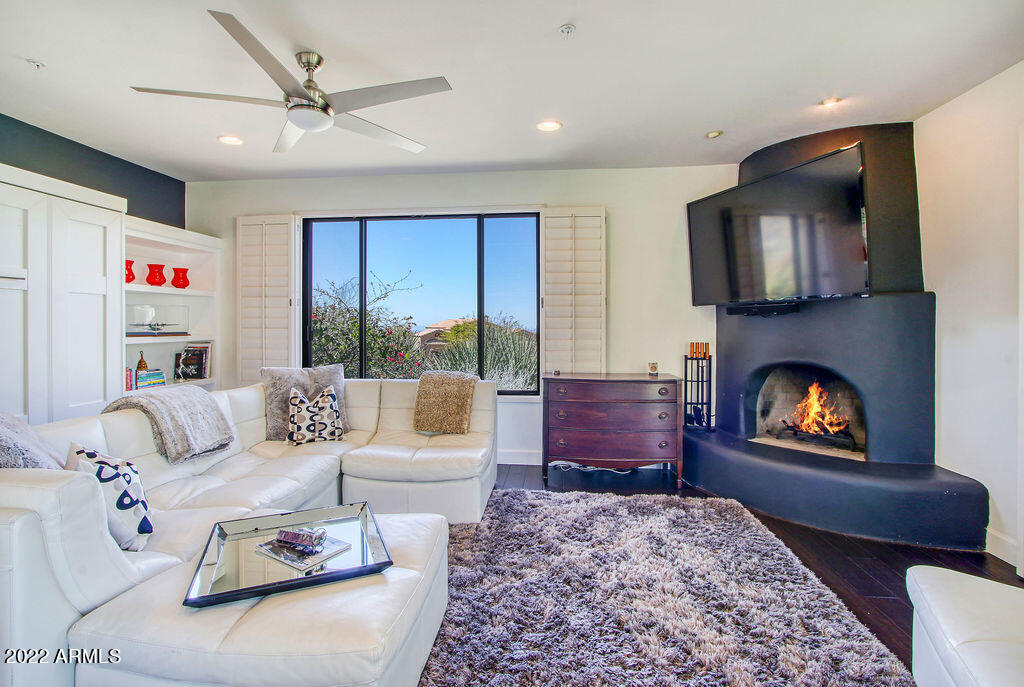 10801 East Happy Valley Road, Unit 113 Scottsdale, AZ 85255 - Photo 57 of 96 Casita fireplace