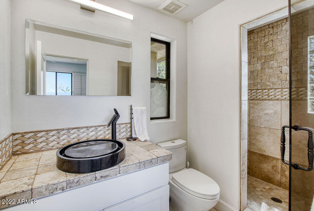 10801 East Happy Valley Road, Unit 113 Scottsdale, AZ 85255 - Photo 60 of 96 Casita bathroom