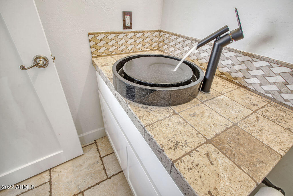 10801 East Happy Valley Road, Unit 113 Scottsdale, AZ 85255 - Photo 62 of 96 Casita bathroom