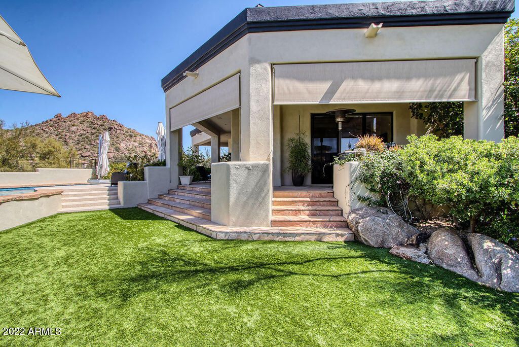 10801 East Happy Valley Road, Unit 113 Scottsdale, AZ 85255 - Photo 71 of 96 Grassy turf area