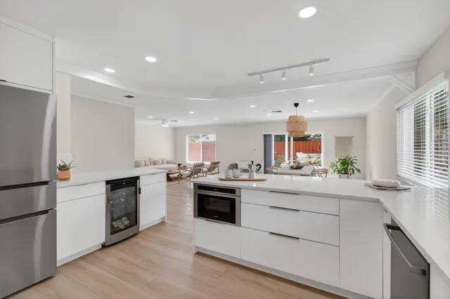 $15,000 | 802 Mallard Drive, Delray Beach, FL 33444